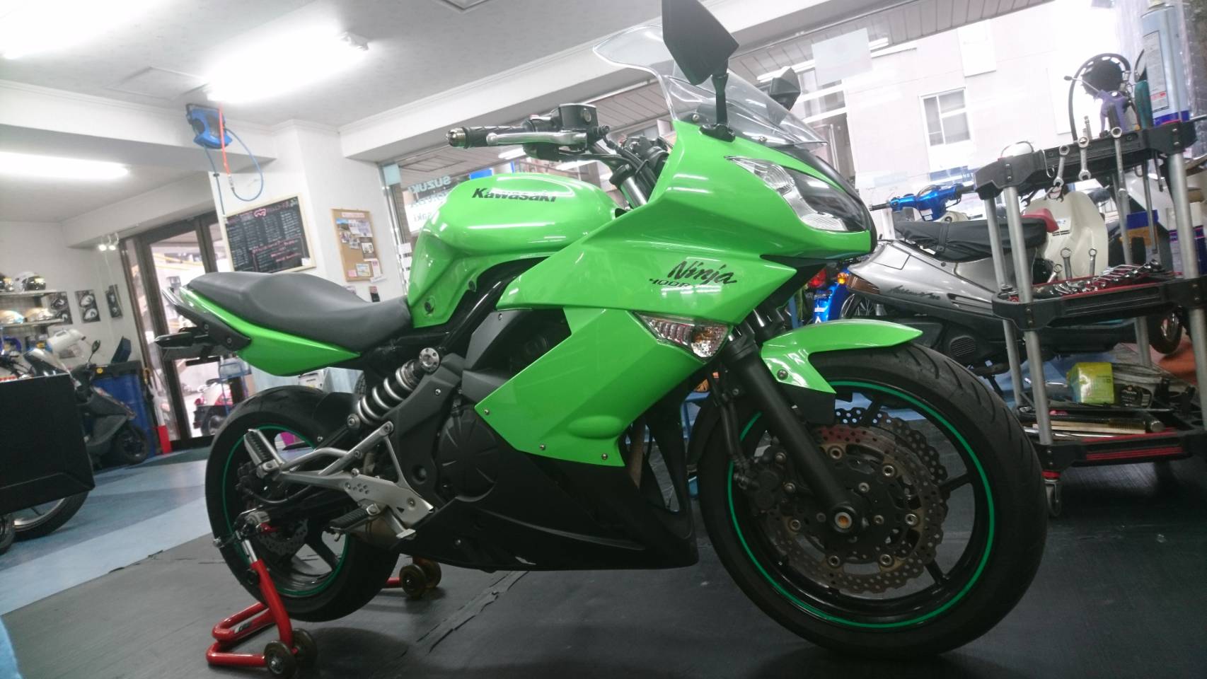 KAWASAKI/NINJA400R | ストラテジー【福岡市にある街のバイク屋さん 